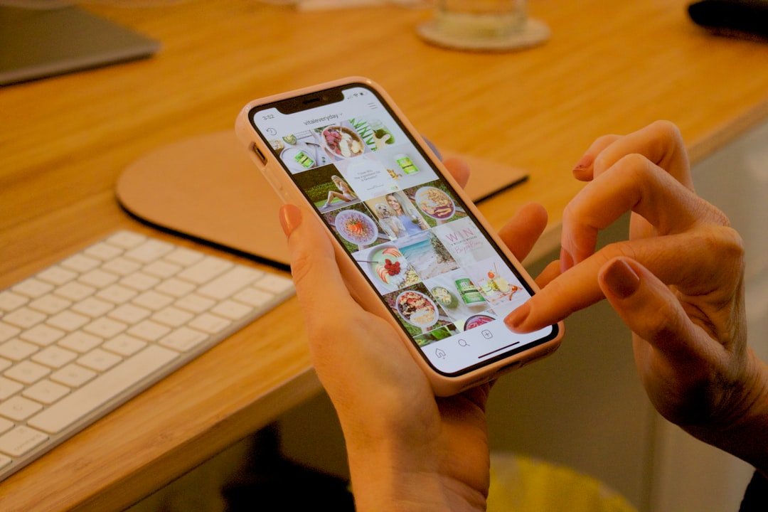 Smartphone with social media apps representing Instagram video downloading